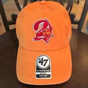 NWT 47 Brand NFL Tampa Bay Buccaneers Fitted Hat